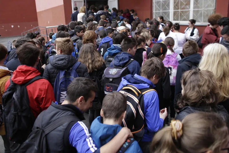 Rafila: Testarea antidrog a copiilor și adolescenților, doar cu acordul părinților   